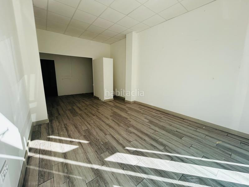 Foto 1e06764f-6852-4d58-bbfc-4c9b15de7075. Local comercial en venta amplio local comercial en el centro , en El Puerto! en Dénia