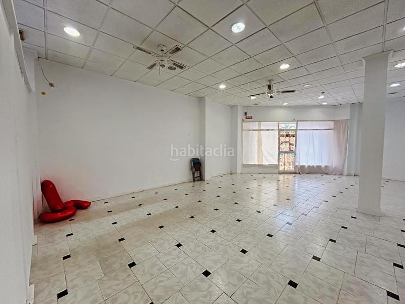 Foto af7e3de8-5a3d-49df-8821-82e3cba2d248. Alquiler local comercial se alquila local comercial en el centro ! en Dénia