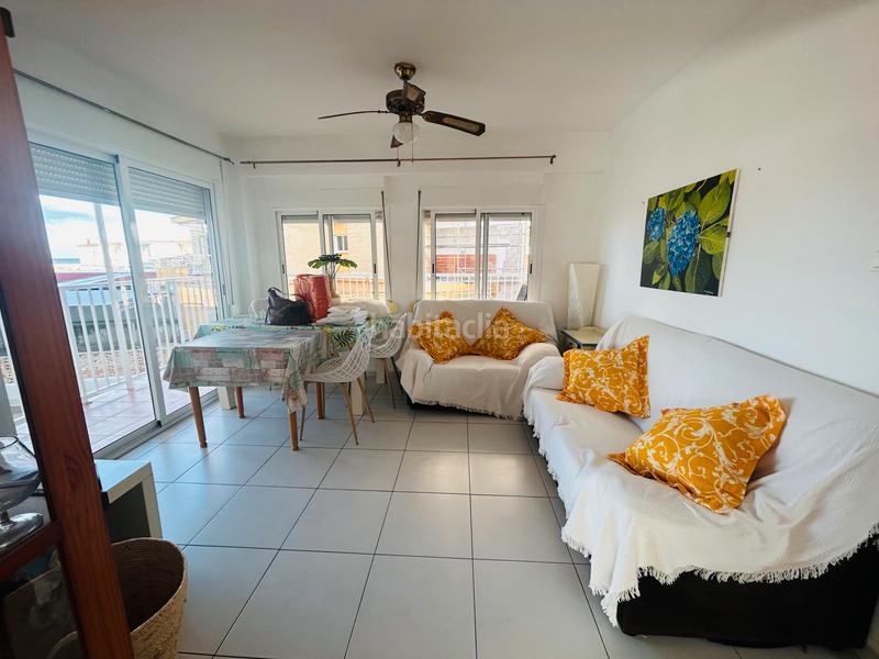 Foto f8c456cb-cbc5-4723-926b-a3ee73e96582. Alquiler apartamento en n/a alquiler vacacional de este precioso apartamento , en primera línea del mar, en la playa de les deveses! en Dénia