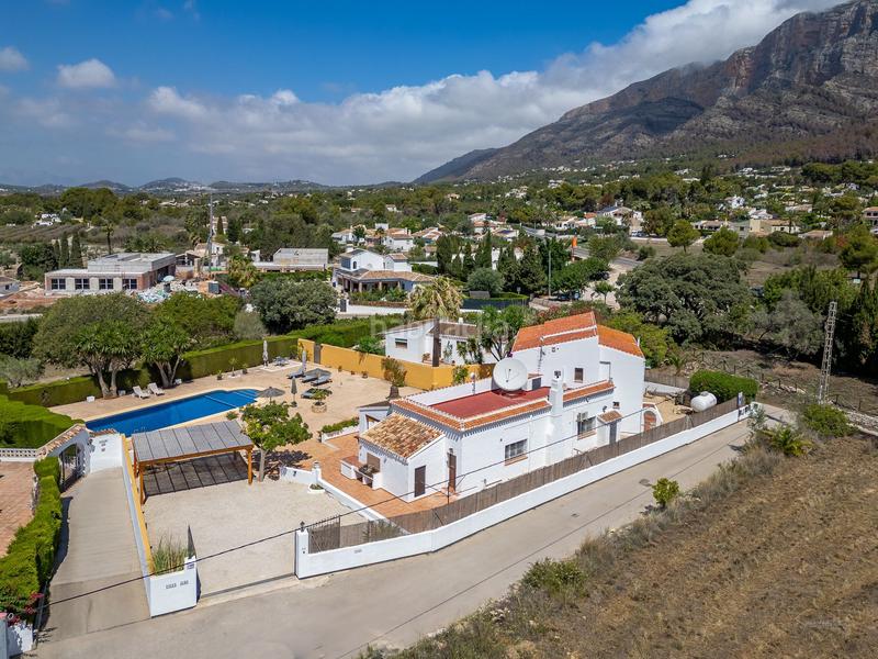 Foto 5c533ec4-7202-4154-ac14-3c2795c92c8f. Chalet en venta preciosa villa en jávea! en Montgó - Ermita Xàbia