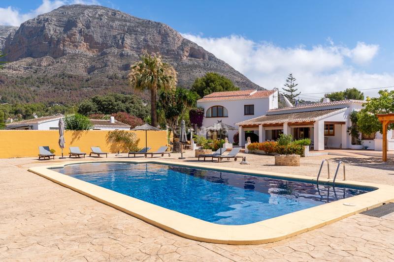 Foto e9b1aa62-24b0-4476-a198-5a07d6e17a45. Chalet en venta preciosa villa en jávea! en Montgó - Ermita Xàbia