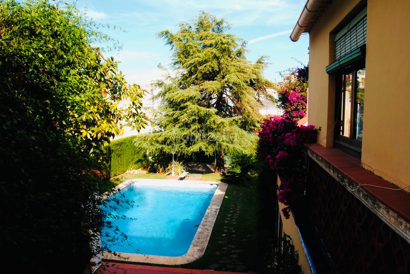 Foto 351a3964-8e53-4613-9750-a2cc14dd90dd. Maison avec cheminée chauffage piscine dans Pedreguer