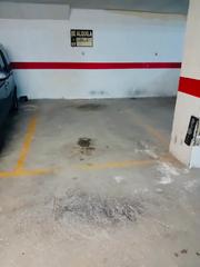 Aparcament cotxe a Saladar. En venta plaza de párking en el centro de dénia, zona mercadona