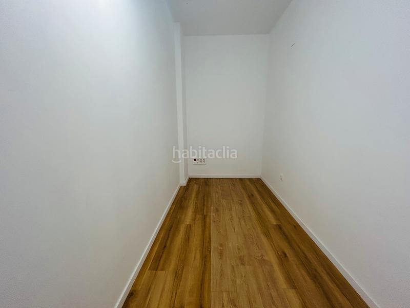 Foto 69fc7666-ba2f-48bf-b39d-055b9c8d8fca. Alquiler local comercial se alquila local comercial en el centro ! en Dénia