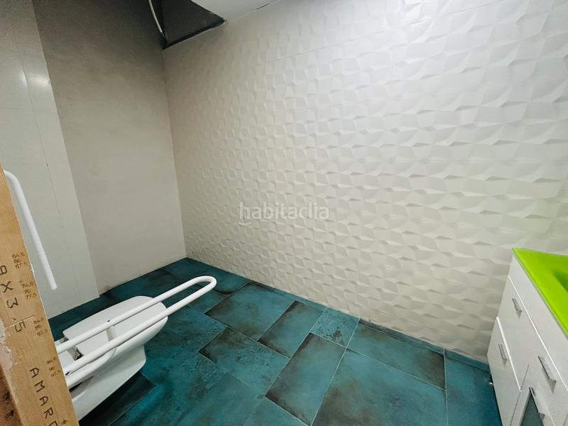 Foto b7e06873-52f8-4ecd-ae09-d495fad11551. Alquiler local comercial se alquila local comercial en el centro ! en Dénia