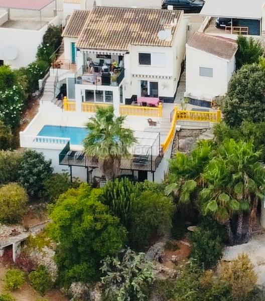 Foto 09100351-5818-4c17-a110-7ca08330682a. Chalet avec cheminée chauffage parking piscine dans Xaló