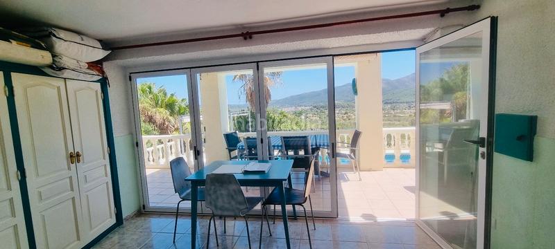 Foto e4b4757e-357c-457d-ace9-c7ad94898d0c. Chalet avec cheminée chauffage parking piscine dans Xaló