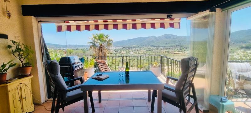 Foto e57cc639-7030-40e6-a7b1-667c93f92ee1. Chalet avec cheminée chauffage parking piscine dans Xaló