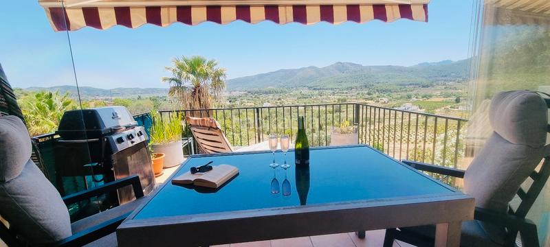 Foto ea79f4fd-8a33-4429-8b27-03c698f1ba97. Chalet avec cheminée chauffage parking piscine dans Xaló