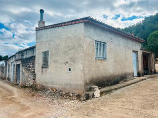 Casa adossada a Devessa - Monte Pego. En venta casa de campo con terreno en pego!