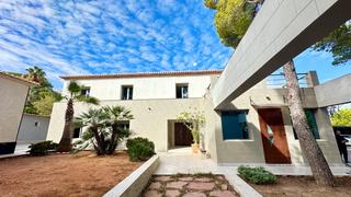 Chalet in Las Rotas / Les Rotes. En venta espectacular villa en dénia, en las rotas, junto a la p