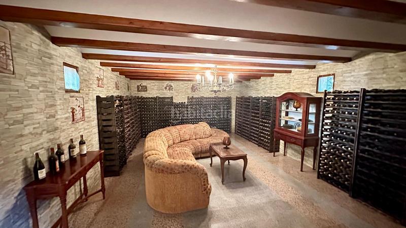 Foto efa062ce-a2a0-4e9a-a229-83bf1173e7a1. Chalet avec cheminée parking piscine dans Las Rotas / Les Rotes Dénia