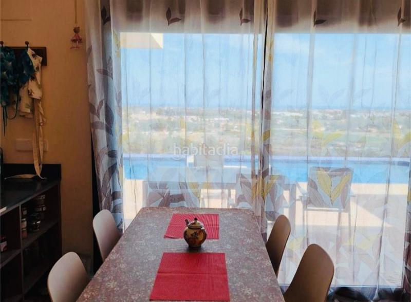 Foto 885a75b1-4f9e-45bc-94f0-8ecf9ed0b1d8. Chalet en venta precioso chalet de reciente construcción , en el montgó! en Dénia