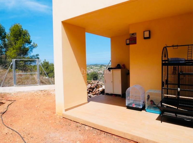 Foto 8cbb7992-9ed2-484e-bcf8-eebe2dcb2279. Chalet en venta precioso chalet de reciente construcción , en el montgó! en Dénia