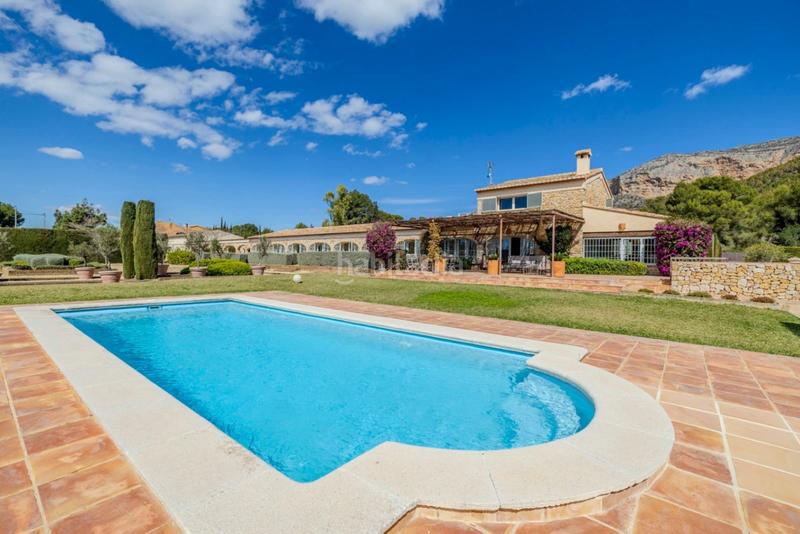 Foto b3d9f309-6f47-42dc-a47d-23cc110de3eb. Chalet con parcheggio piscina in Jesús Pobre Dénia