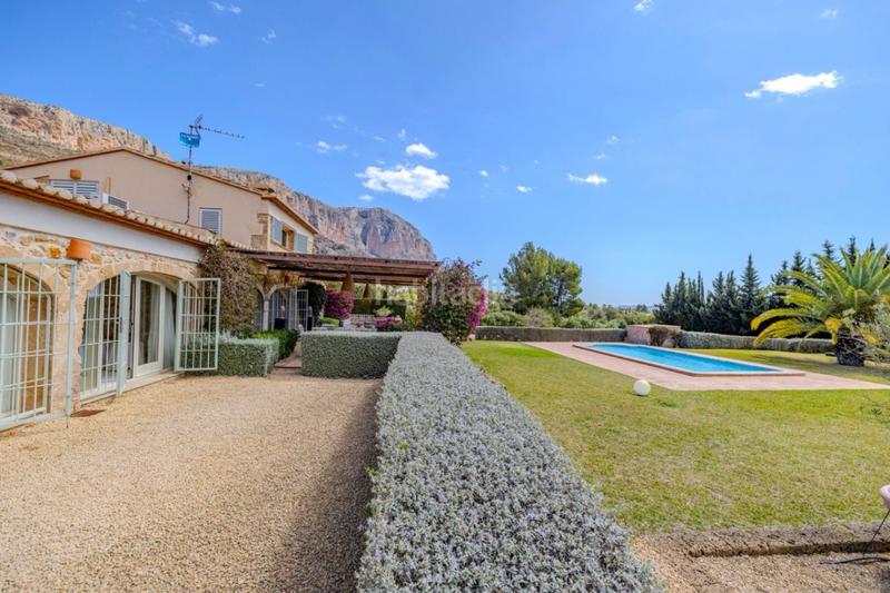 Foto cfa6a3ed-8ce7-4c55-b862-ba1cdfafbf1f. Chalet con parcheggio piscina in Jesús Pobre Dénia