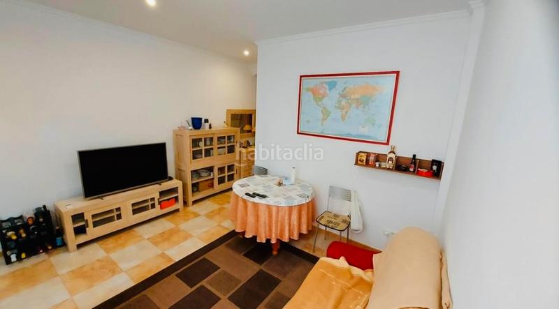 Foto 4e03279f-dc1a-46ab-a290-a980f947b2dc. Casa adosada en venta preciosa casa de pueblo ! en Oliva