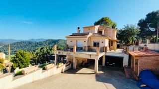 Chalet à Oliva Pueblo. En venta precioso chalet en oliva!