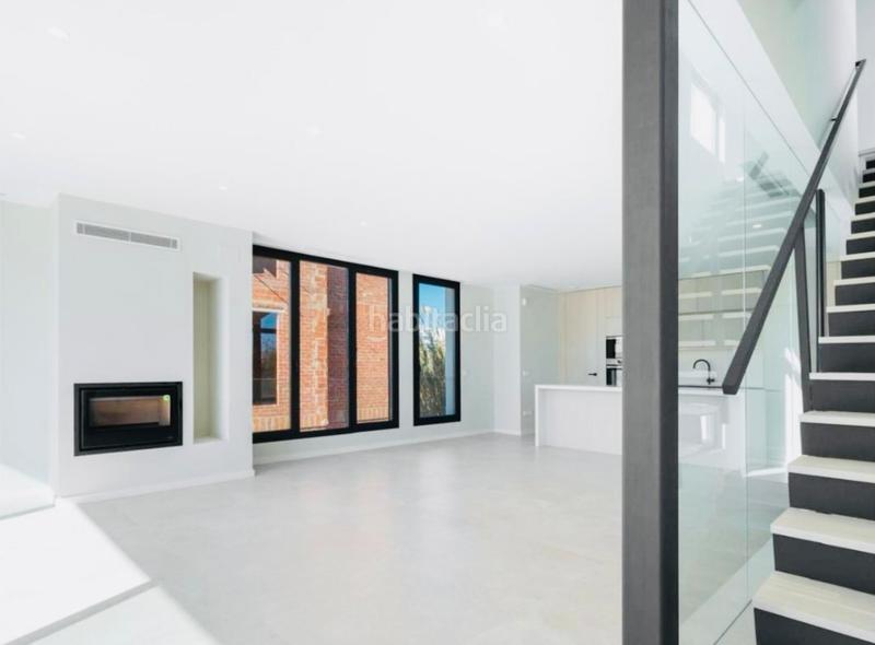 Foto 14511fd0-8150-4ce0-b3b7-d72a5fae78dc. Chalet with fireplace parking pool in Oliva playa Oliva