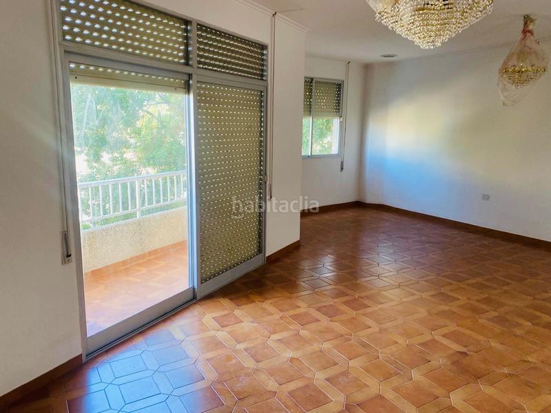 Foto 0acf9c1c-7a7a-4fc6-bc19-df83581e637a. Edifici a Verger (el)