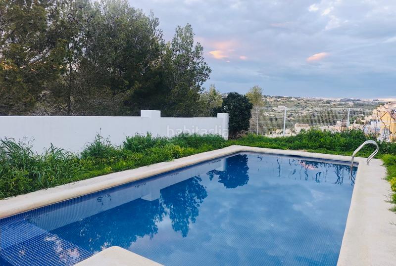 Foto 2c8a98be-ea5d-446d-9fb9-5a6c59208529. Casa adossada amb calefacció aparcament piscina a Calp