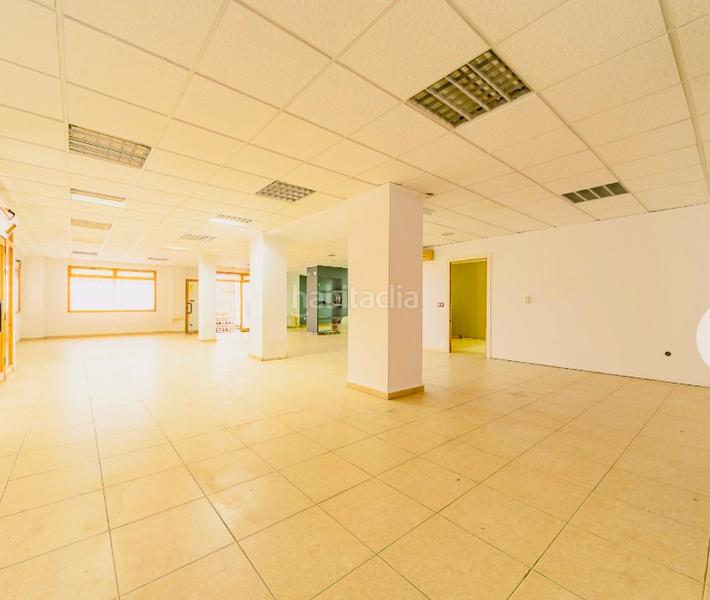 Foto 12df9b40-eeca-46b9-a619-1e89e2c9f3c0. Local comercial amb calefacció a Centro Urbano Dénia