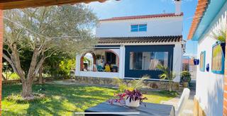 Chalet à Oliva Playa. Preciosa parcela con dos chalets independientes junto a la playa