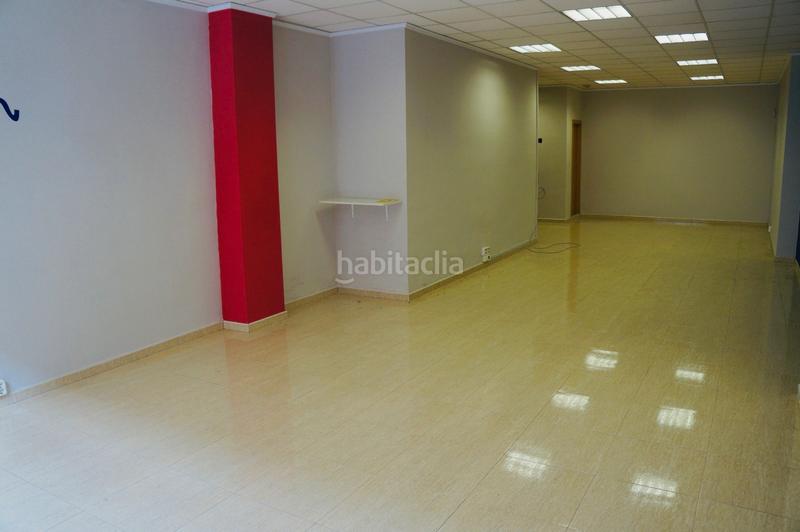 Foto bceac2c3-8d3a-40f7-b721-2ad8621a0524. Local comercial a Oliva pueblo Oliva