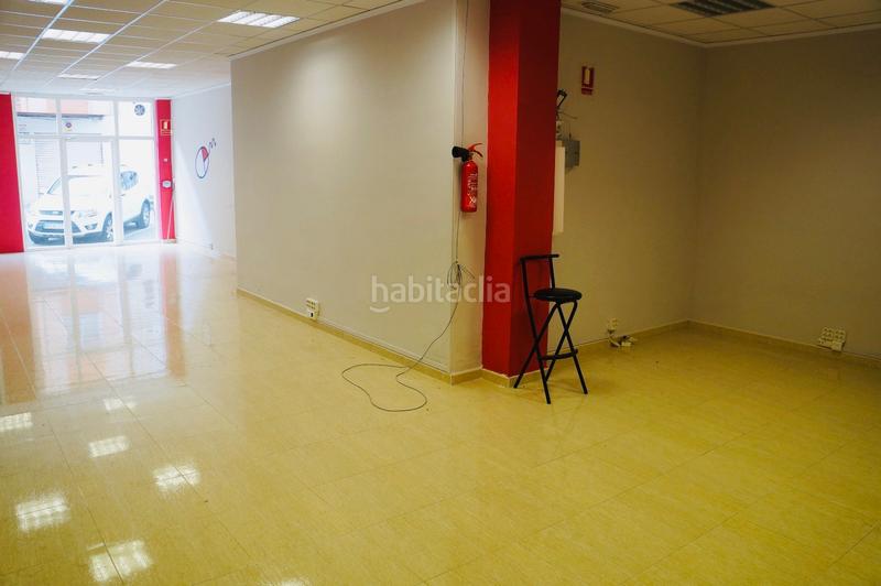 Foto fbb36eed-57b0-4841-b2ca-ae156669dc54. Local comercial a Oliva pueblo Oliva