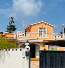 Xalet a El Puerto. Nuevo y precioso chalet pareado en venta en dénia, en las marina