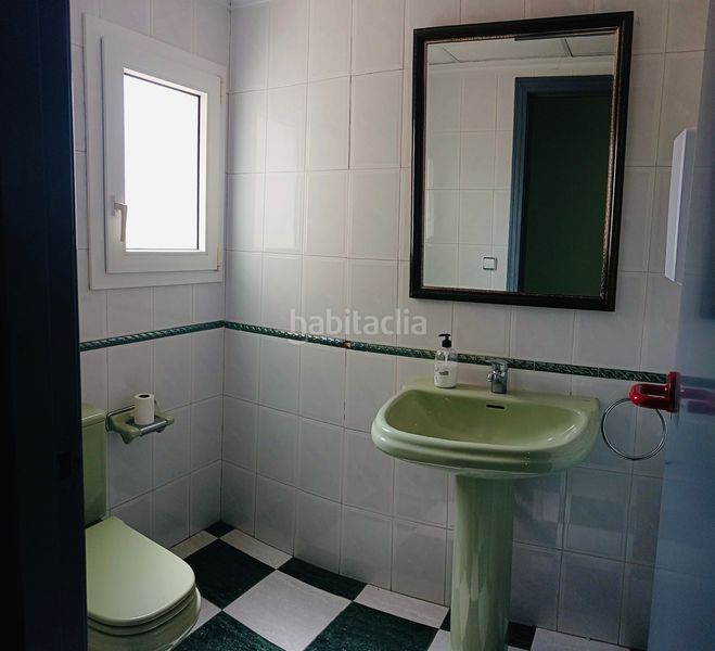 Foto f9c4fe7a-c3a1-4a38-8bce-94aa913119eb. Lloguer local comercial a Centro Urbano Dénia