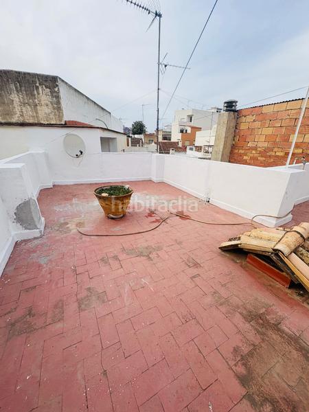 Foto 0ea64d08-fbfa-4ff3-b60d-625ee05684be. Towny house with fireplace heating parking in Pego