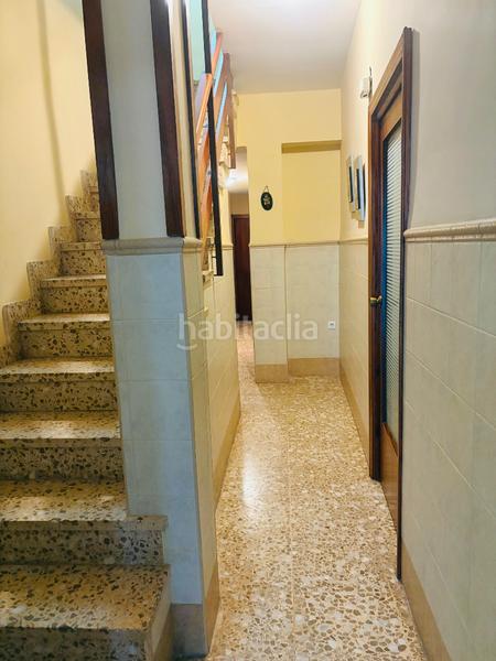 Foto 33c7e4e5-2052-4120-a862-14dce801cc1b. Towny house with fireplace heating parking in Pego