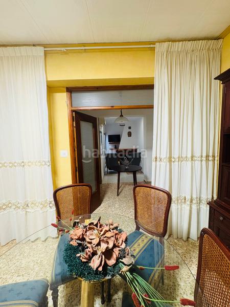 Foto 43252dfd-3d63-4812-bbce-b5647977570e. Towny house with fireplace heating parking in Pego