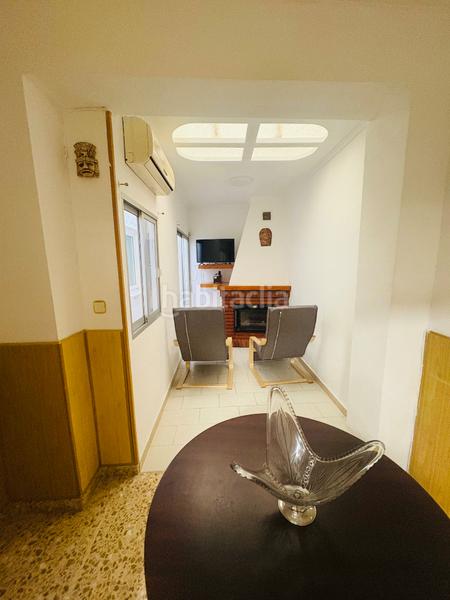 Foto 6eeaefd6-de86-4b36-b158-008d08373971. Towny house with fireplace heating parking in Pego