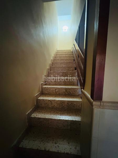 Foto bef76c36-fac1-4f2b-84e1-dad9e7ab9dbf. Towny house with fireplace heating parking in Pego