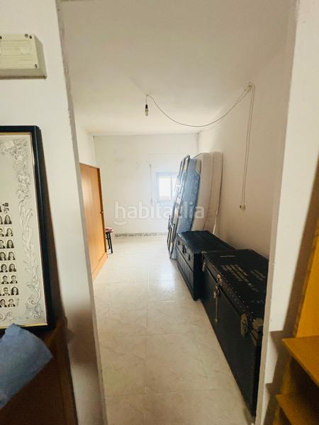 Foto cb3f51b6-dd89-4c03-9da5-b0b7f3fc12a9. Towny house with fireplace heating parking in Pego