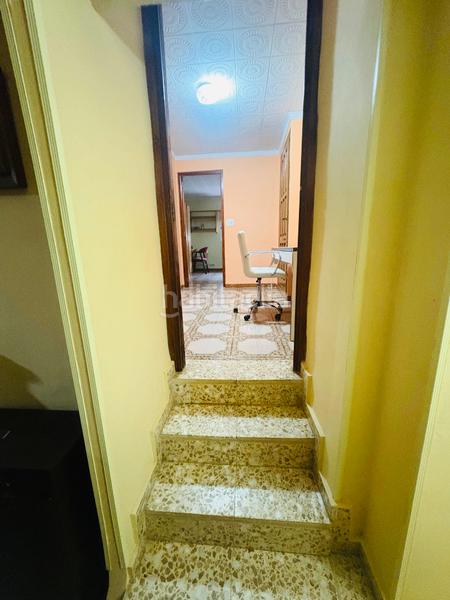 Foto e8cbb6de-c2da-463f-8f36-a648bbe48a41. Towny house with fireplace heating parking in Pego