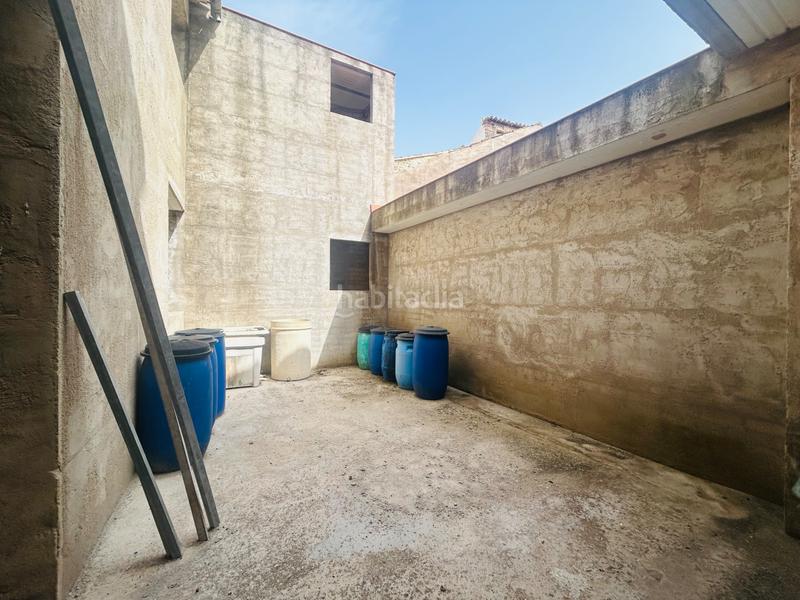 Foto 45846a33-d4f2-4a08-933b-a56bca67f413. Edifici a Oliva pueblo Oliva
