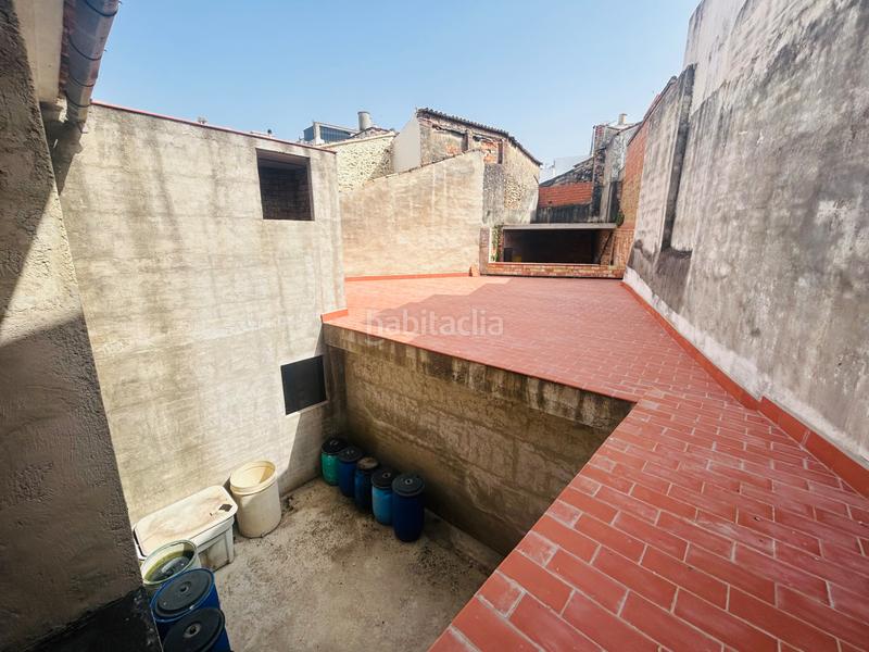 Foto ae0565dd-2889-4171-b608-e247824a2c2c. Edifici a Oliva pueblo Oliva