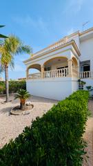 Chalet à Oliva Playa. Nuevo chalet en venta en oliva, a 50 metros de la playa!