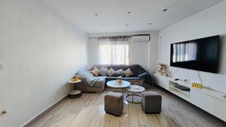 Piso en Oliva Pueblo. Nuevo y precioso piso recién reformado en el centro de oliva!