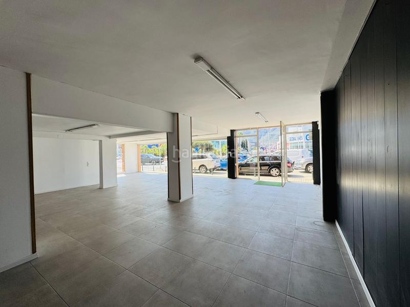 Foto 7650e3af-5596-4f75-945b-d0fff69350e9. Alquiler local comercial nuevo local/nave disponible ! en Dénia