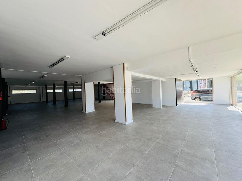 Foto d18ebdc3-3152-46d8-b9d0-c2bef3fbc93c. Alquiler local comercial nuevo local/nave disponible ! en Dénia