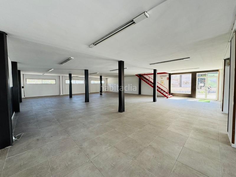 Foto e638fa77-0c43-43e4-8297-06c4ea63fd12. Alquiler local comercial nuevo local/nave disponible ! en Dénia