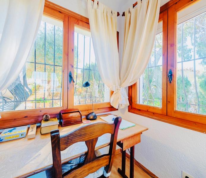 Foto 8e637e73-a1d5-4138-bd1b-579973a1a2c4. Chalet avec cheminée chauffage parking piscine dans Xàbia