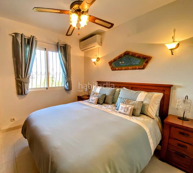 Foto 5e96067d-3484-4c5d-8a51-cf41e6445079. Xalet amb xemeneia calefacció aparcament a Pedreguer