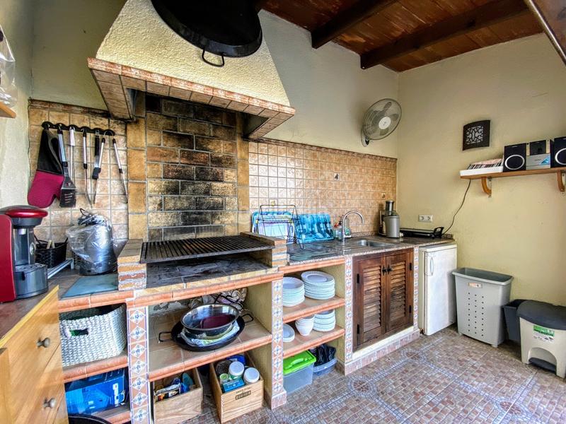 Foto b79d1f9f-ee8a-4451-9cb4-83bdd28cc266. Xalet amb xemeneia calefacció aparcament a Pedreguer