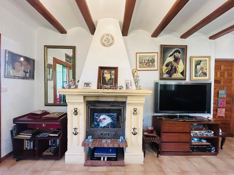 Foto 927ace8a-ac8c-4b2f-8c21-8f676f5f37ae. Chalet avec cheminée chauffage parking dans El Montgó Dénia