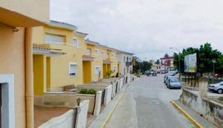 Casa adossada a Centro Urbano. Nuevo y precioso adosado en els poblets!